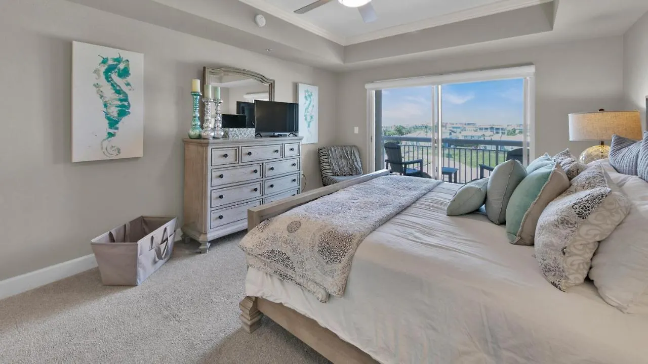 Harbor Landing 201B - Lovely 3Br On Holiday Isle With Harbor Views Destin