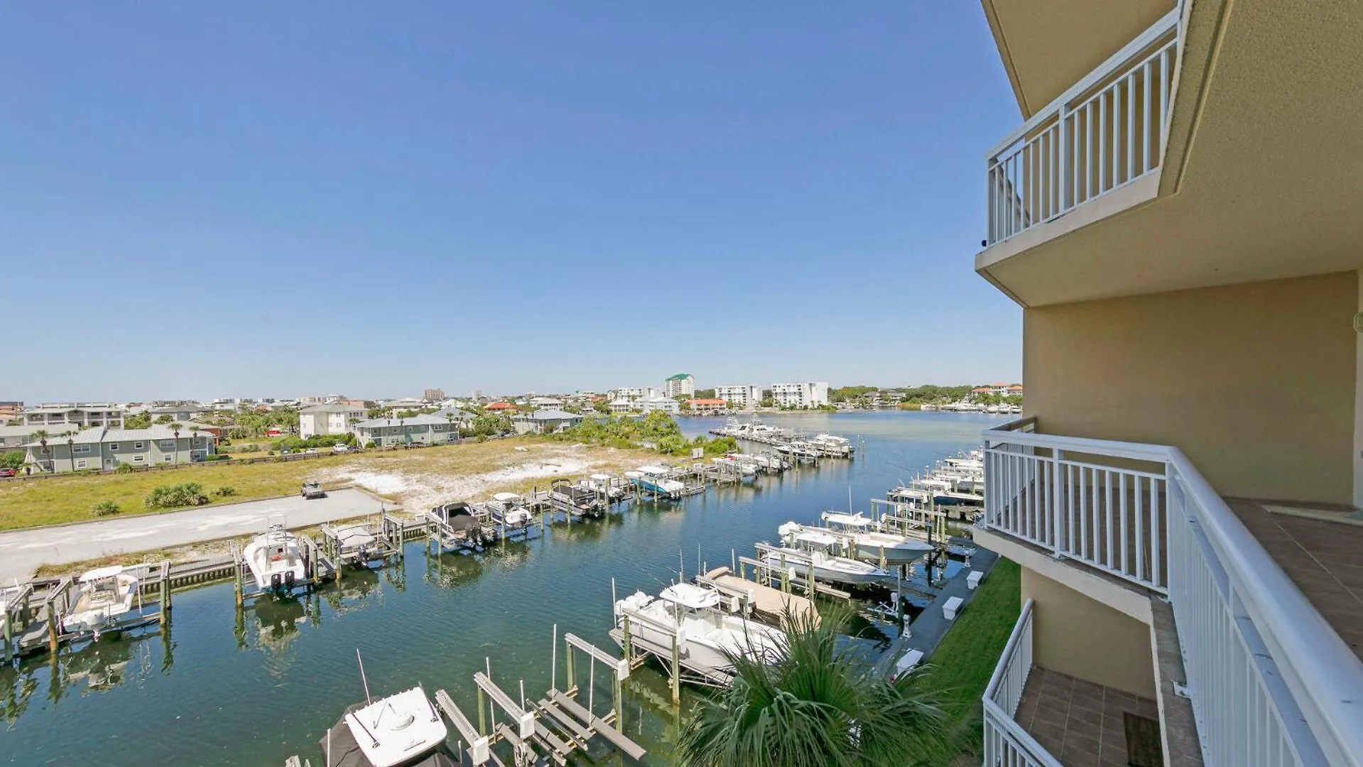 Holiday home Harbor Landing 201B - Lovely 3Br On Holiday Isle With Harbor Views Destin